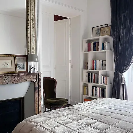 Apartment Bright And Luxurious In The Heart Of Paris