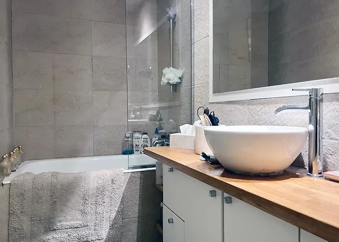 Bright And Luxurious In The Heart Of * Paris