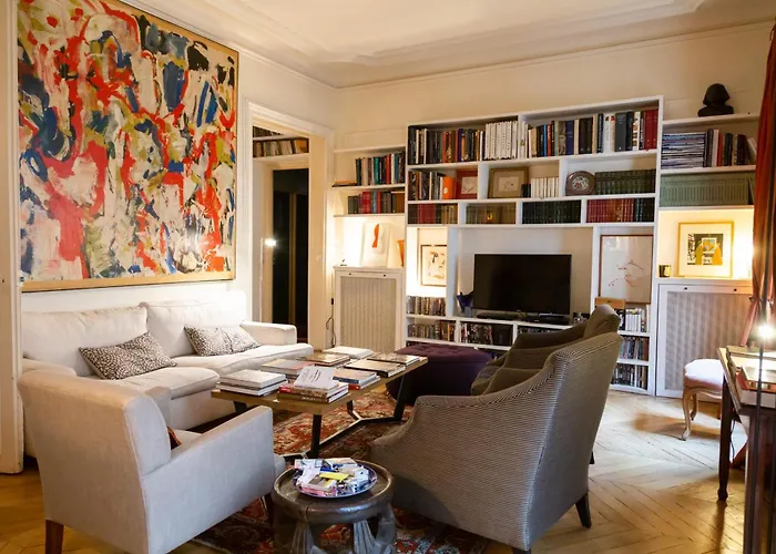 Bright And Luxurious In The Heart Of * Paris